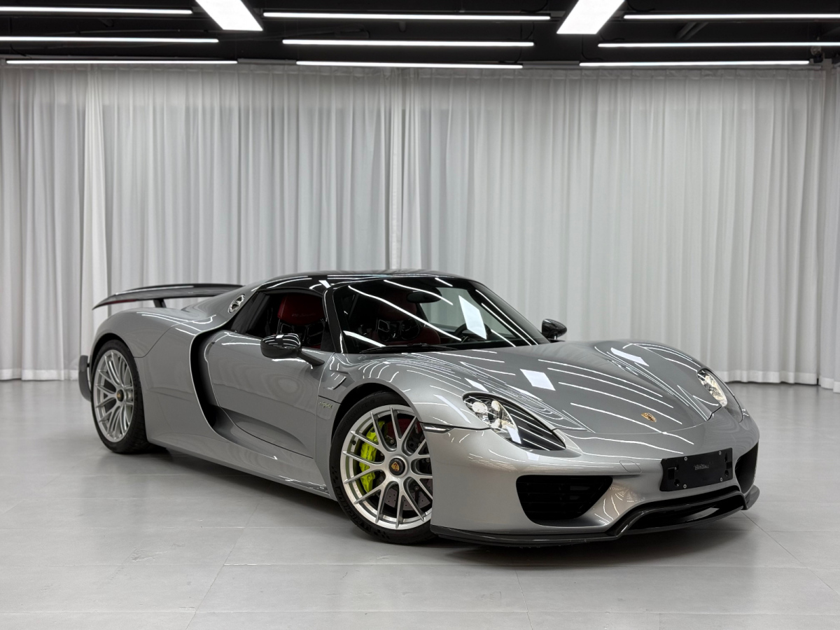 保時(shí)捷 918 Spyder  2014款 Weissach package 4.6L圖片