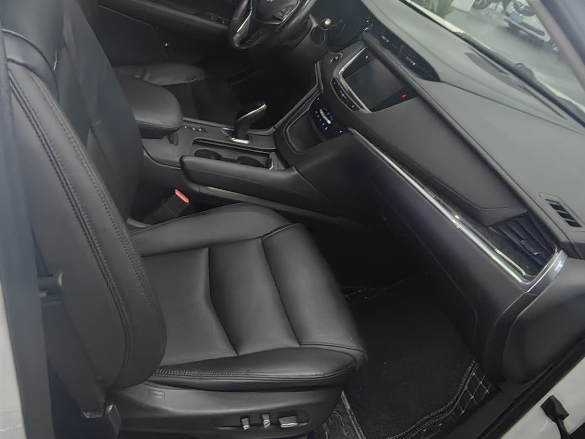 凯迪拉克 XT5  2018款 28T 四驱豪华型图片