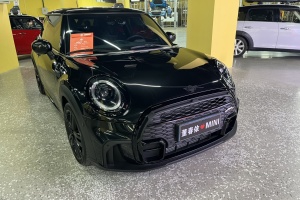 MINI MINI 1.5T COOPER 黑標(biāo)特別版