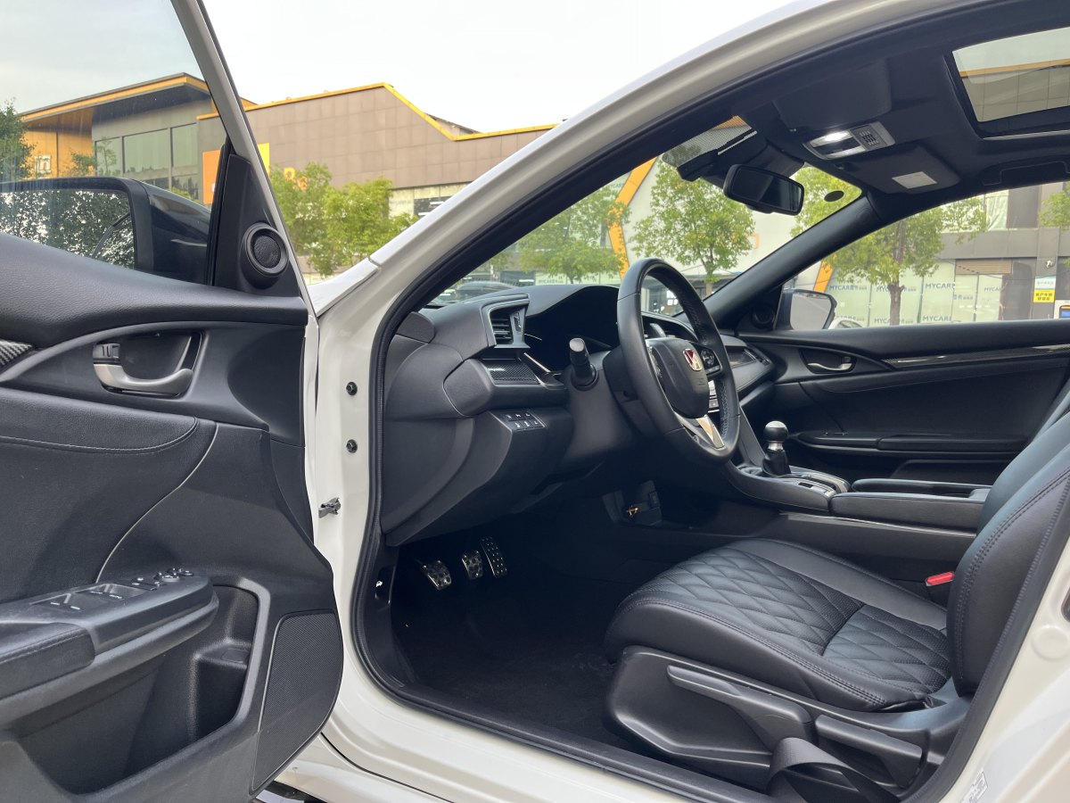 本田 思域  2021款 HATCHBACK 220TURBO 手動(dòng)駕趣控圖片