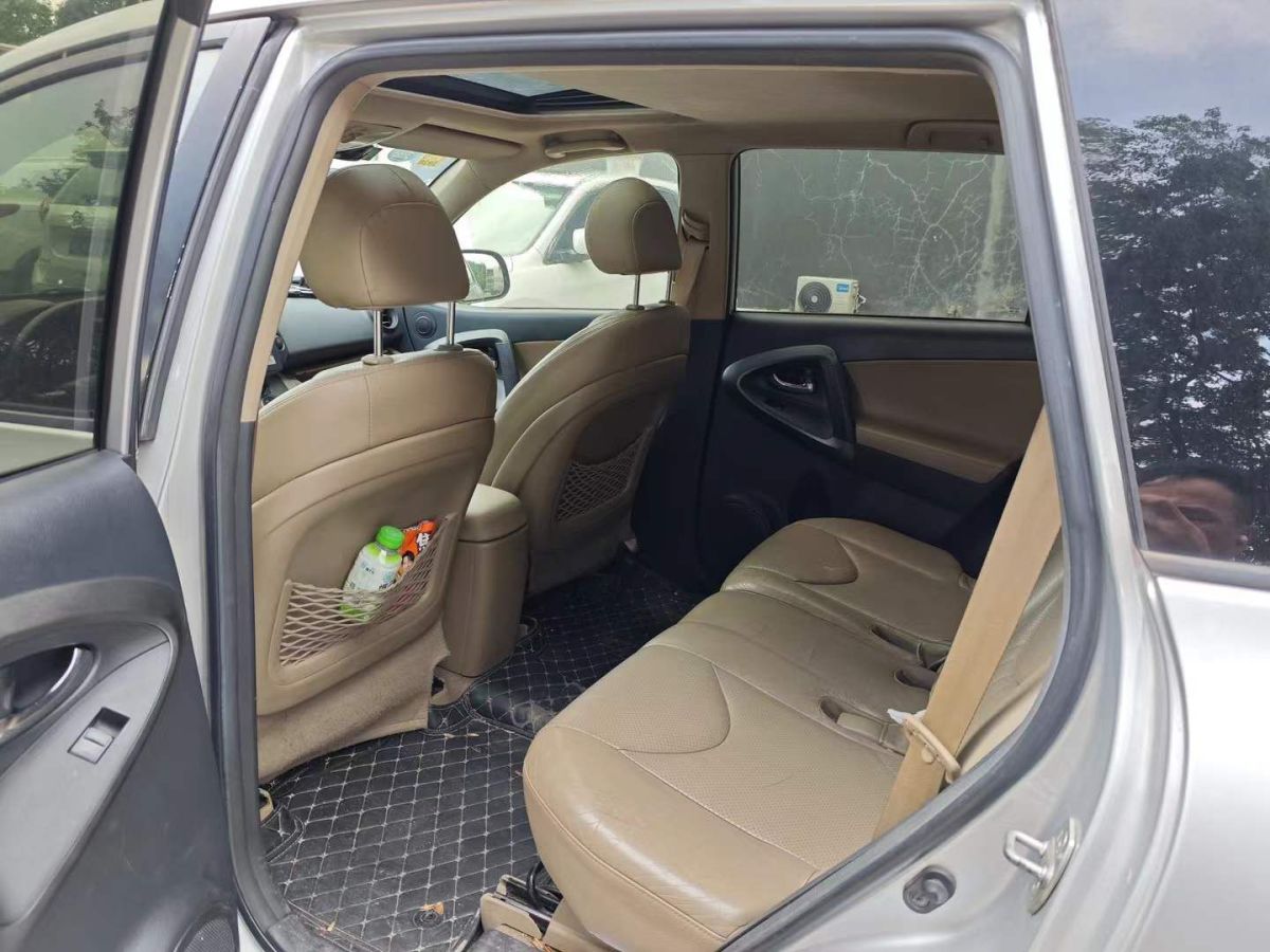 豐田 RAV4榮放  2012款 炫裝版 2.0L 手動(dòng)四驅(qū)圖片