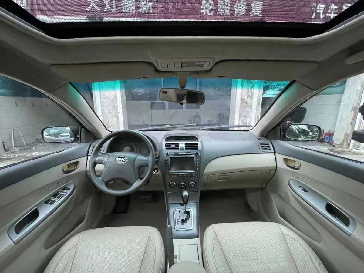 比亞迪 L3  2012款 1.8L 自動尊貴型圖片