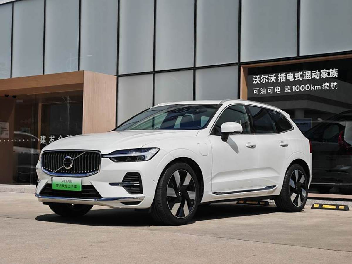 沃爾沃 XC60新能源  2024款 T8 插電混動(dòng) 長續(xù)航四驅(qū)智雅豪華版圖片