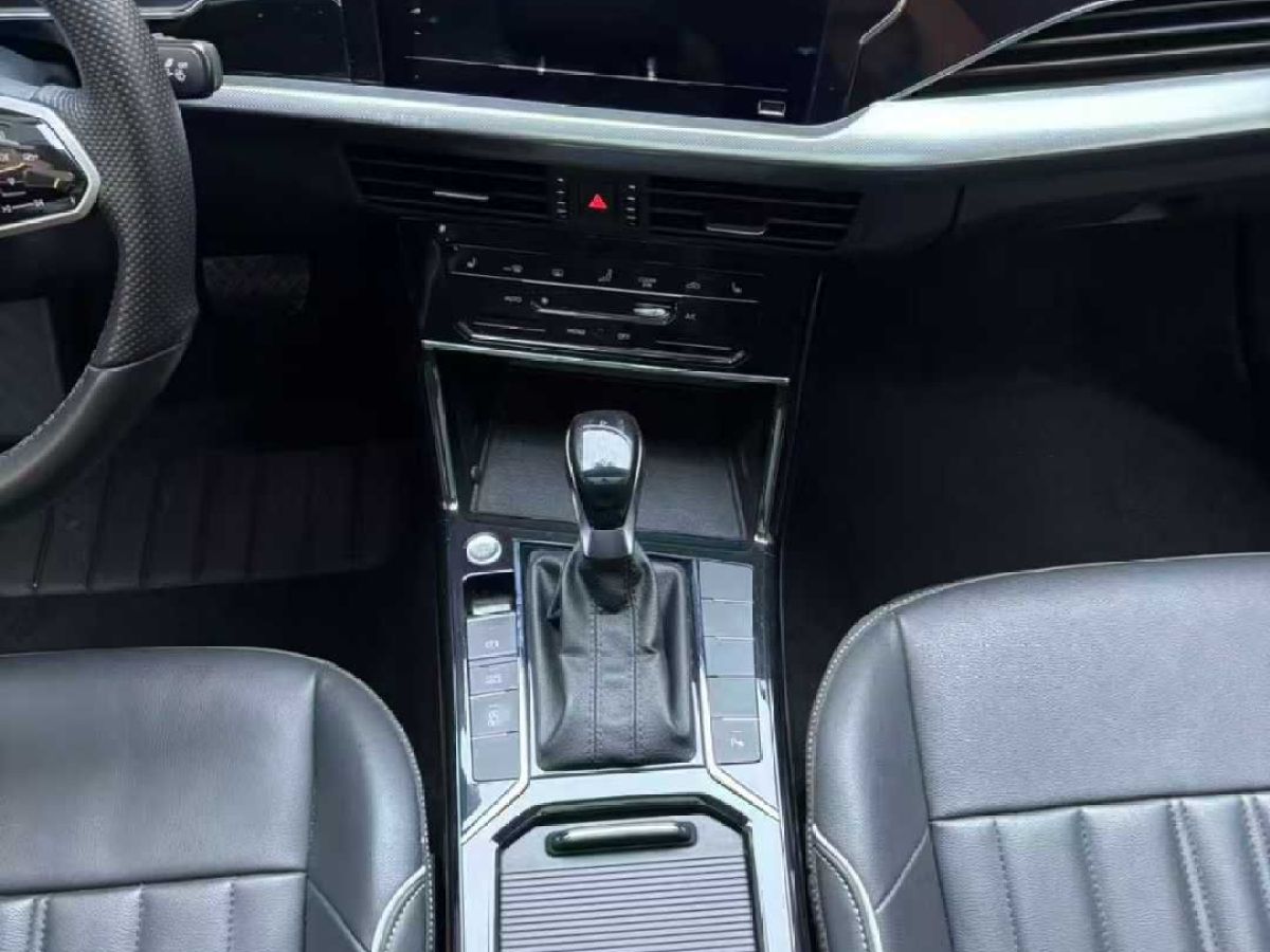 大眾 帕薩特  2022款 280TSI 商務(wù)版圖片