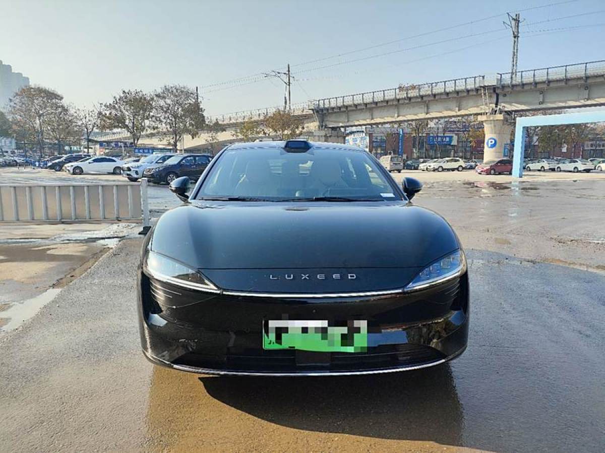 智界汽車(chē) 智界S7  2024款 Max 后驅(qū)長(zhǎng)航智駕版圖片