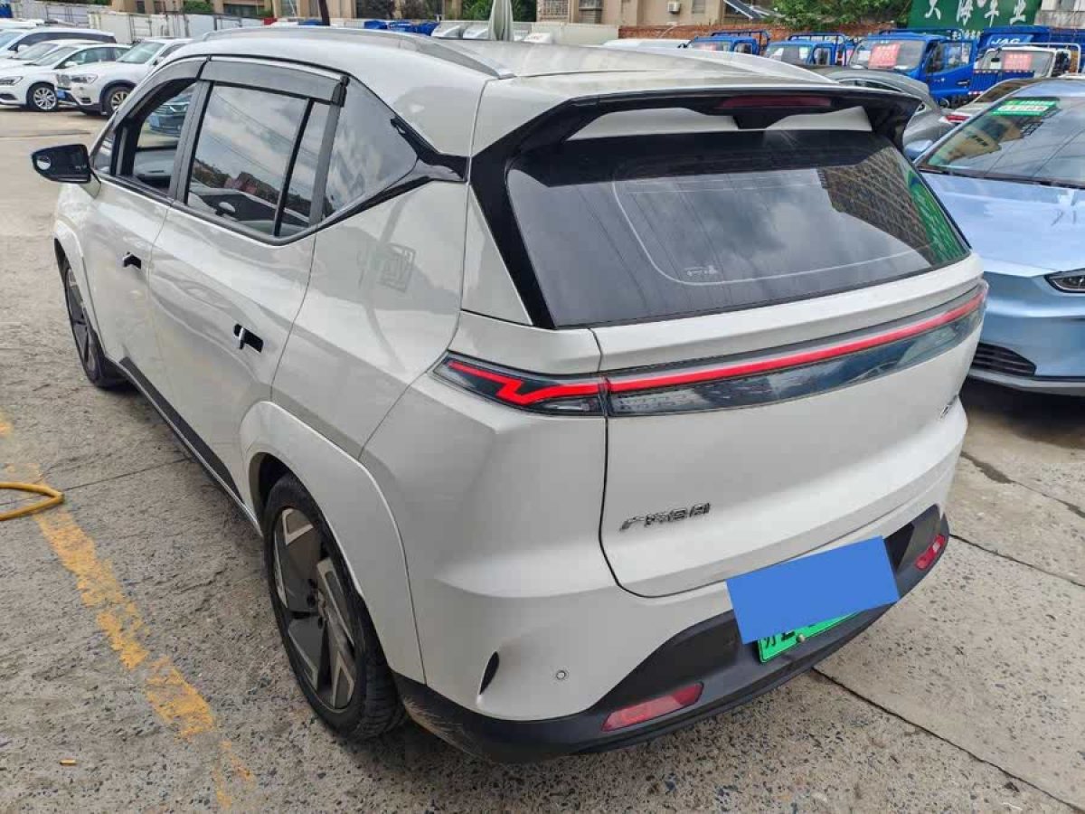 合創(chuàng) 合創(chuàng)Z03  2022款 潮酷版 510km 160kW圖片