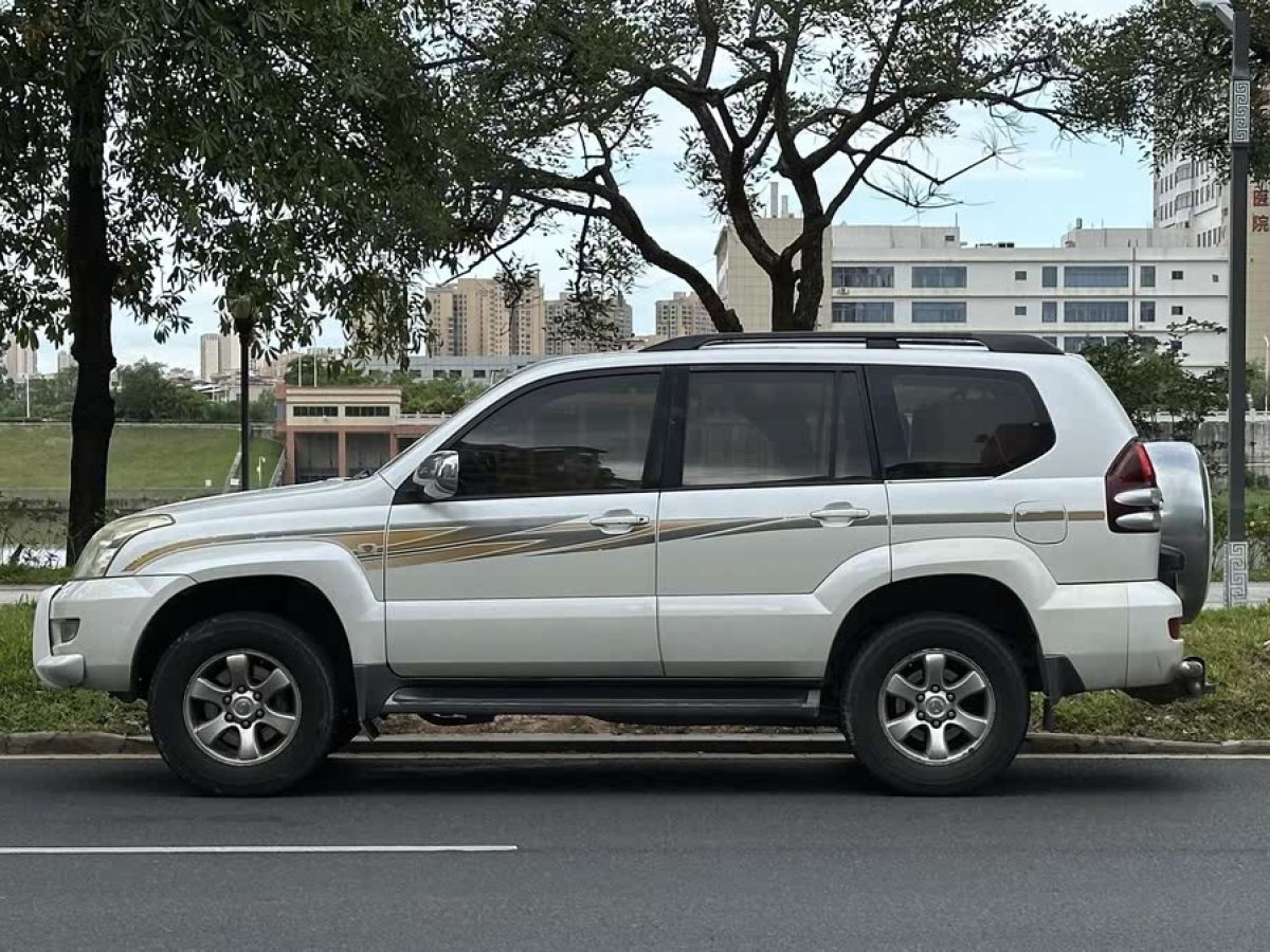 豐田 普拉多  2004款 GX 2.7自動(dòng)車型圖片