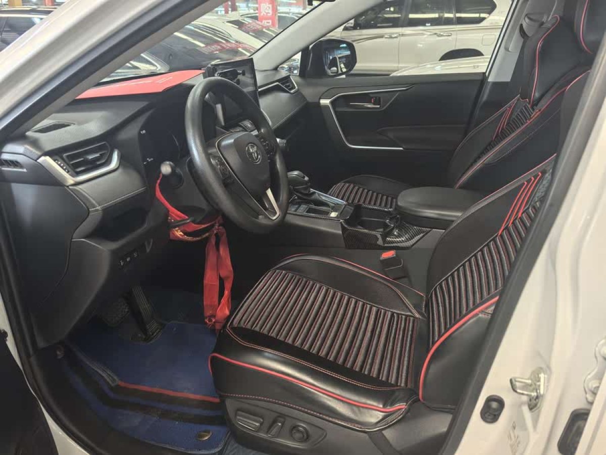 豐田 RAV4榮放  2021款 2.0L CVT兩驅(qū)風(fēng)尚版圖片