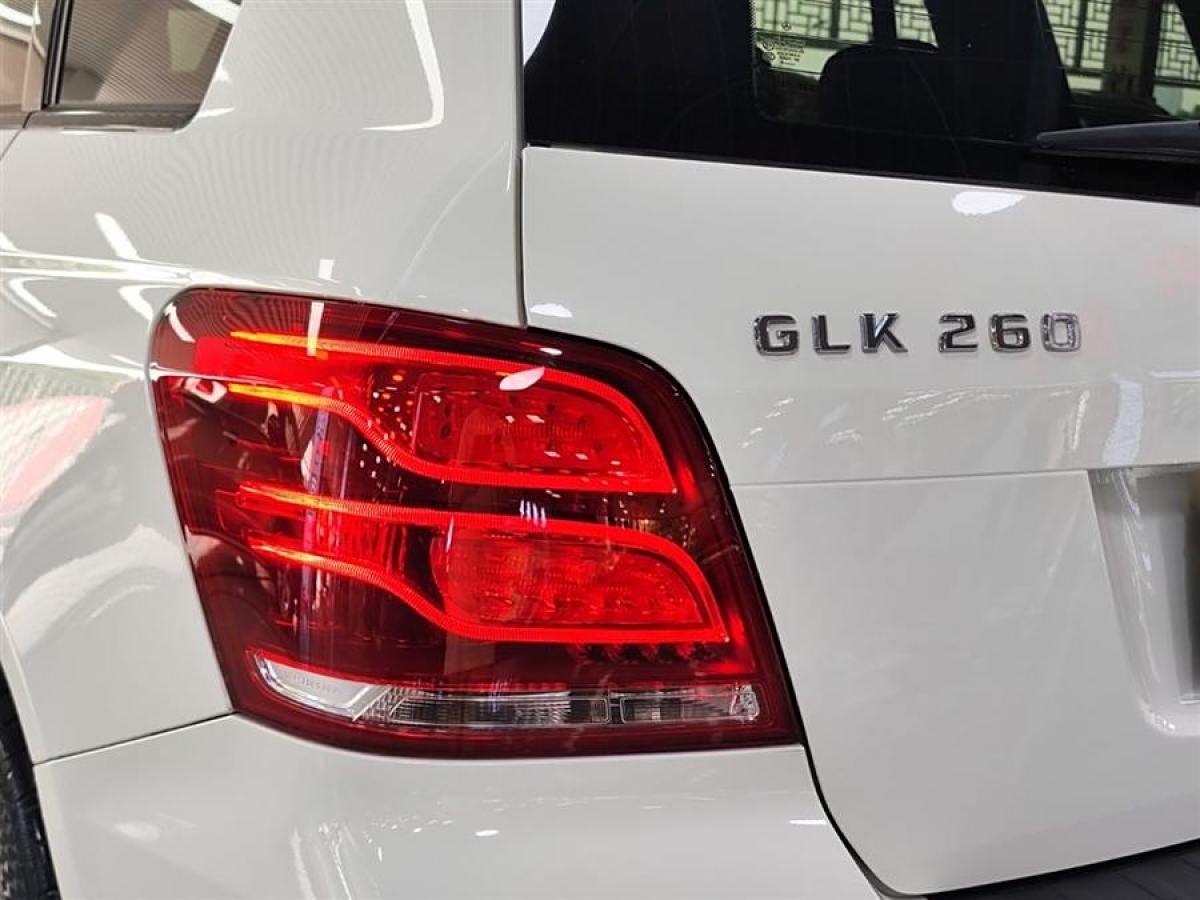 奔馳 奔馳GLK級(jí)  2014款 GLK 260 4MATIC 動(dòng)感型圖片