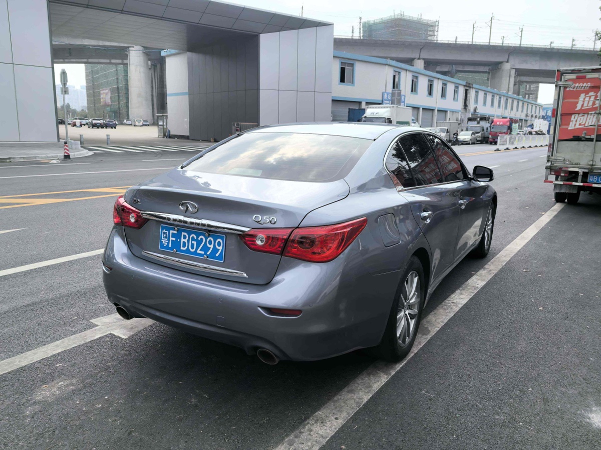 英菲尼迪 Q50L  2016款 2.0T 悅享版圖片