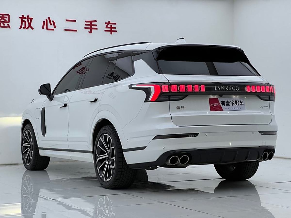 領(lǐng)克 領(lǐng)克09新能源  2021款 2.0T PHEV Ultra 六座圖片