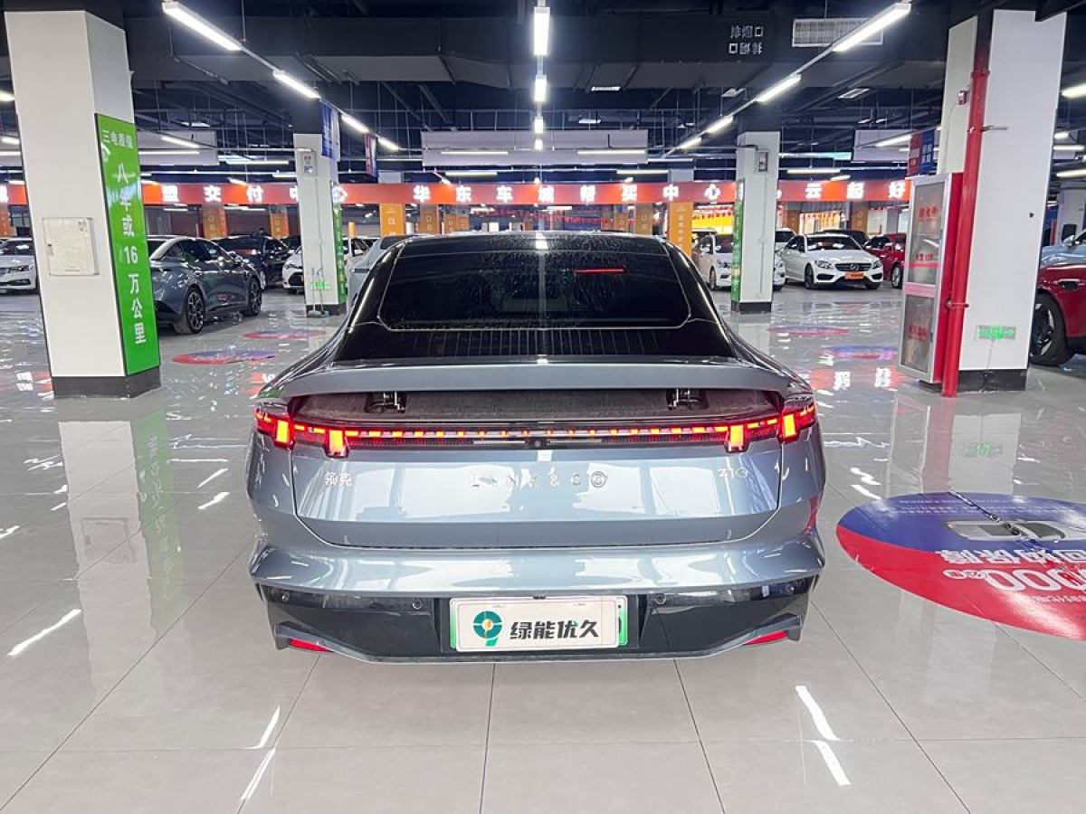 領(lǐng)克 領(lǐng)克Z10  2025款 95kWh 702km四驅(qū)智駕Ultra圖片