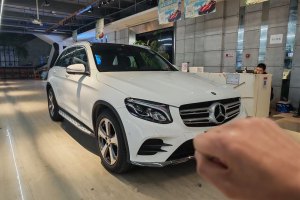 奔驰GLC 奔驰 GLC 260 4MATIC 豪华型