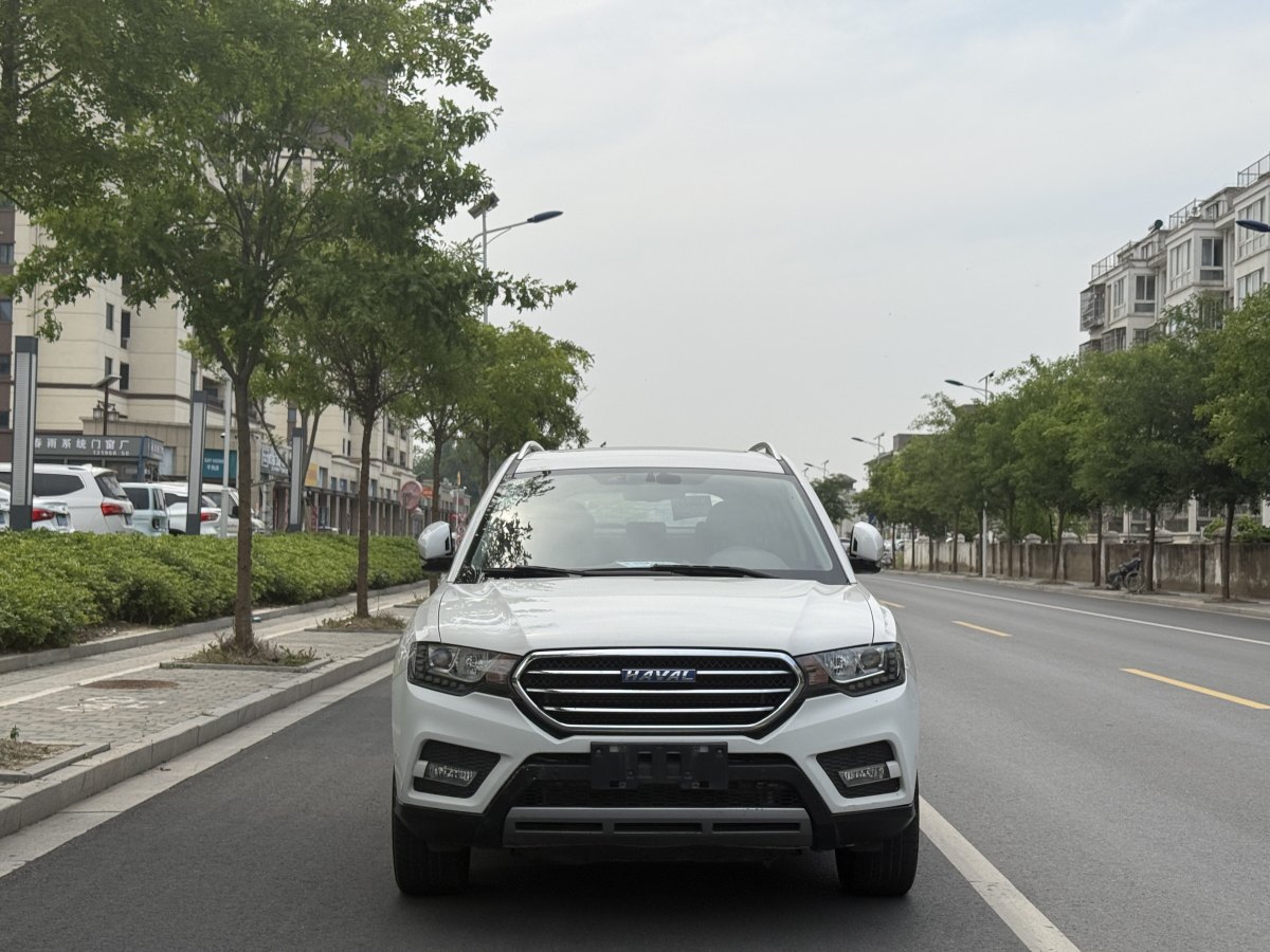 哈弗 H6 Coupe  2015款 藍(lán)標(biāo) 2.0T 自動(dòng)兩驅(qū)尊貴型圖片