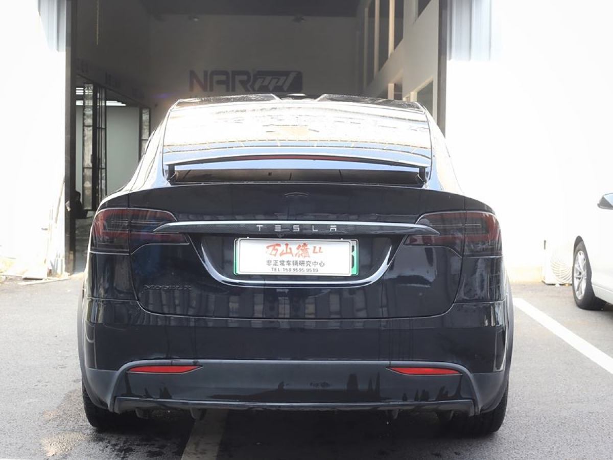 特斯拉 Model X  2017款 Model X 100D 長續(xù)航版圖片