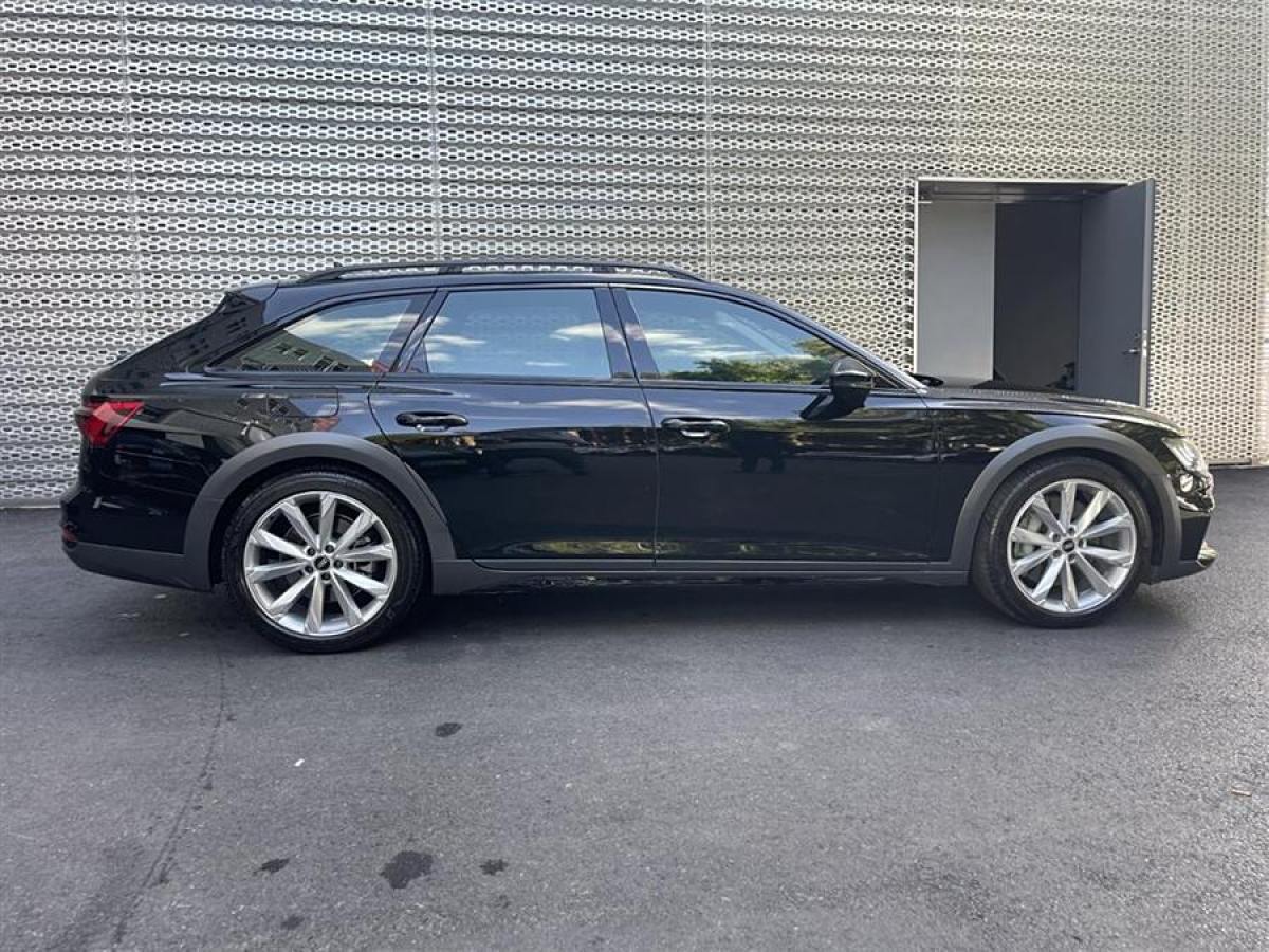 奧迪 奧迪A6  2022款 allroad quattro 探索家 55 TFSI 尊享越野型圖片