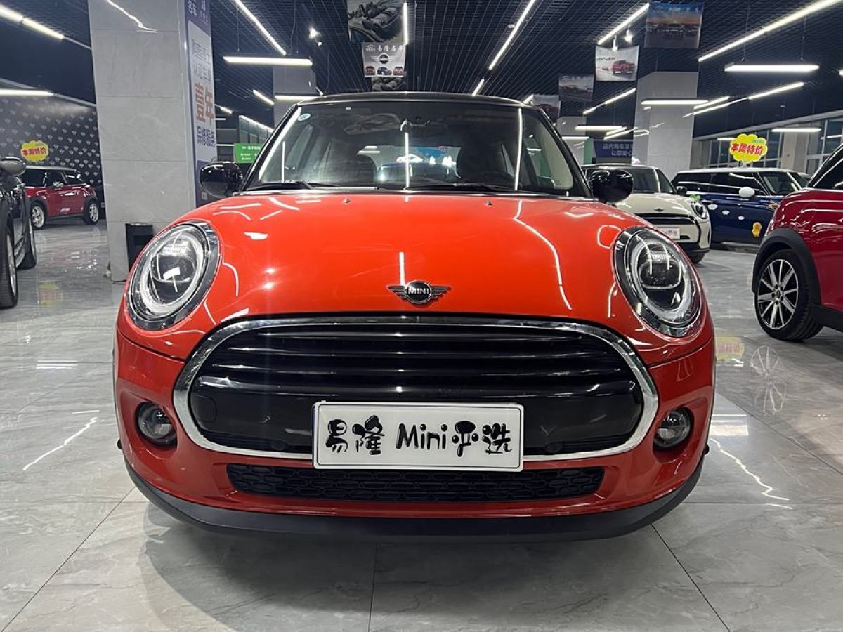 2021年5月MINI MINI  2021款 1.5T COOPER 經(jīng)典派