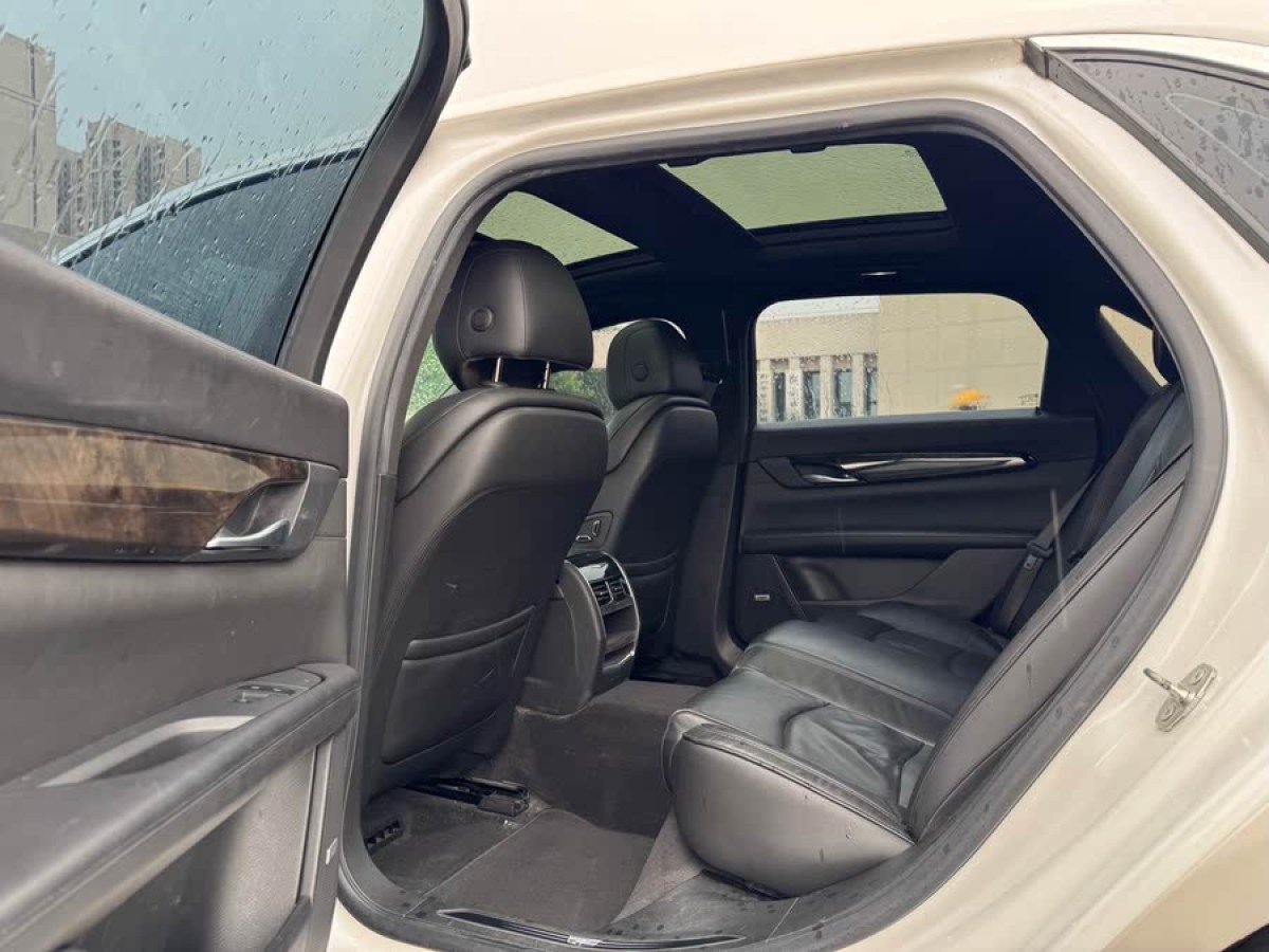 凱迪拉克 CT6  2016款 28T 豪華型圖片