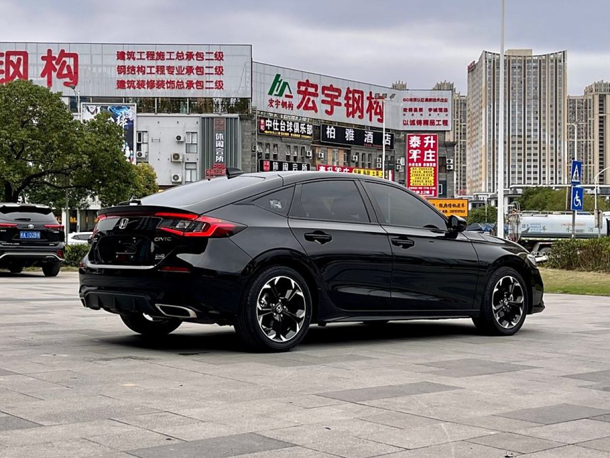 本田 思域  2023款 HATCHBACK 240TURBO CVT極銳版圖片