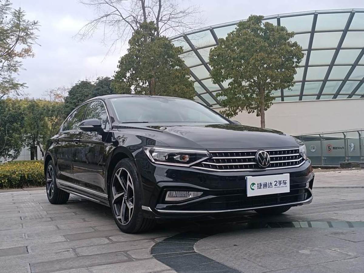 大眾 邁騰  2023款 200萬輛紀念版 330TSI DSG豪華型圖片