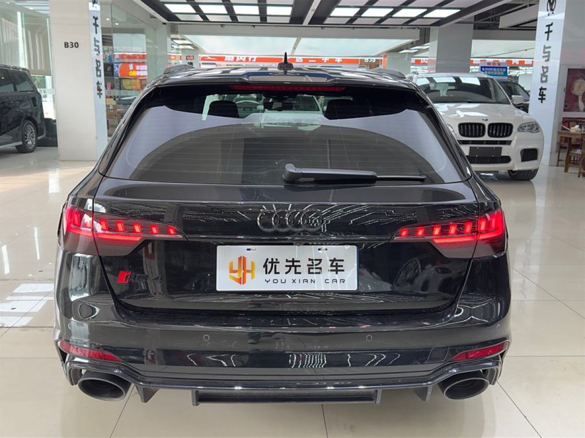 奧迪 奧迪RS 4  2022款 RS4 Avant 黑曜版圖片