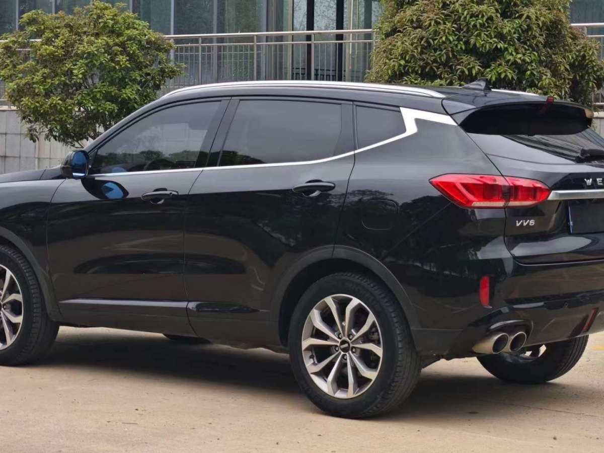 WEY VV6  2018款 2.0T 兩驅(qū)超豪型圖片