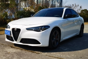 Giulia 阿爾法·羅密歐 2.0T 280HP 豪華版