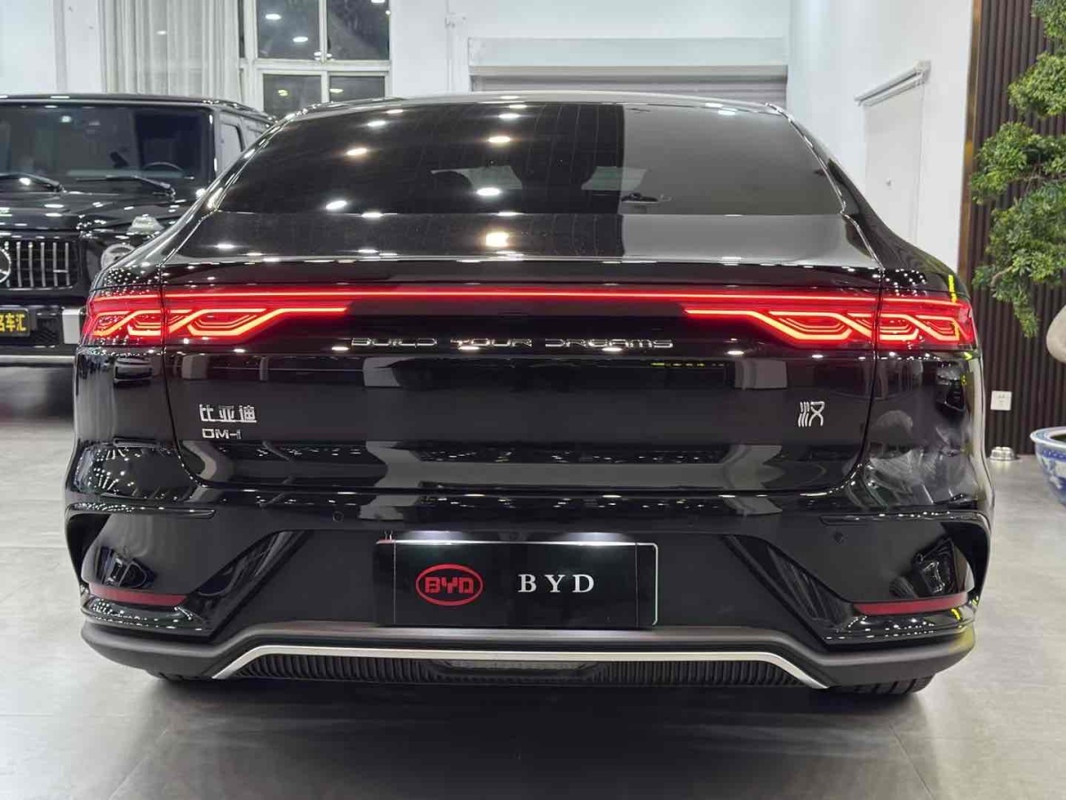 比亞迪 漢  2022款 DM-i 121KM 領(lǐng)航型圖片