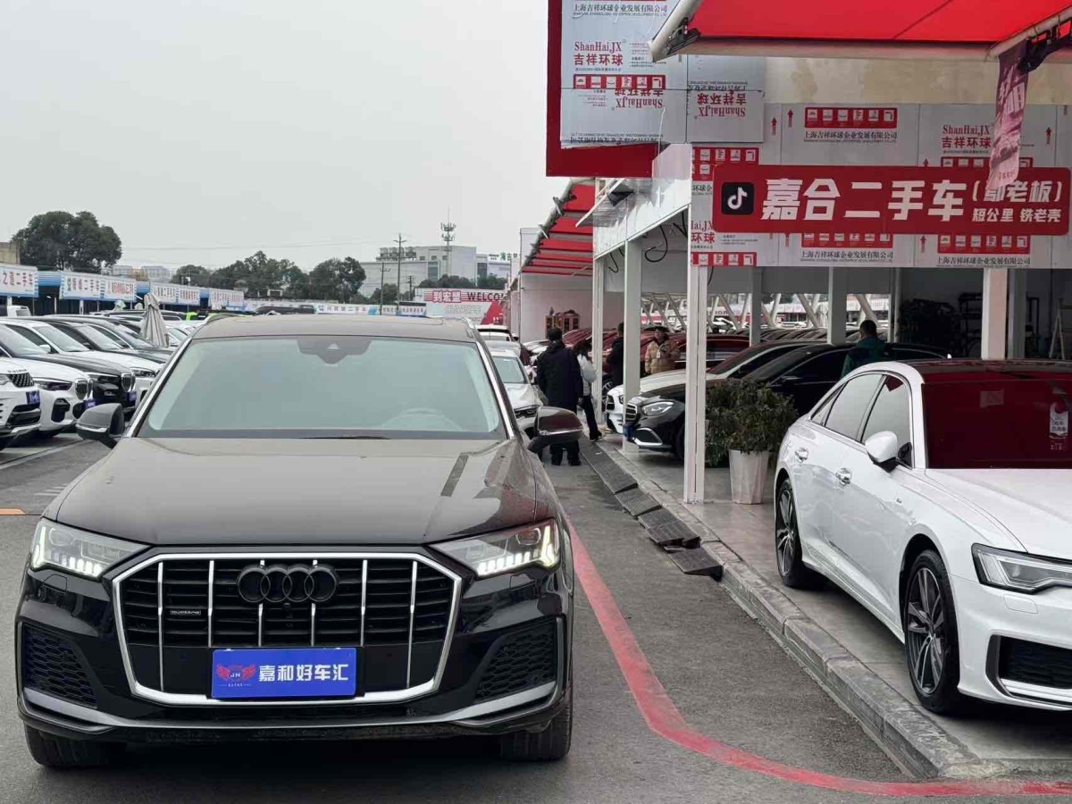 奧迪 奧迪Q7  2024款 55 TFSI quattro S line運動型圖片