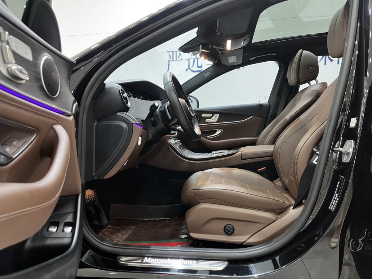 奔馳 奔馳E級(jí)新能源  2021款 E 350 e L 插電式混合動(dòng)力轎車(chē)圖片