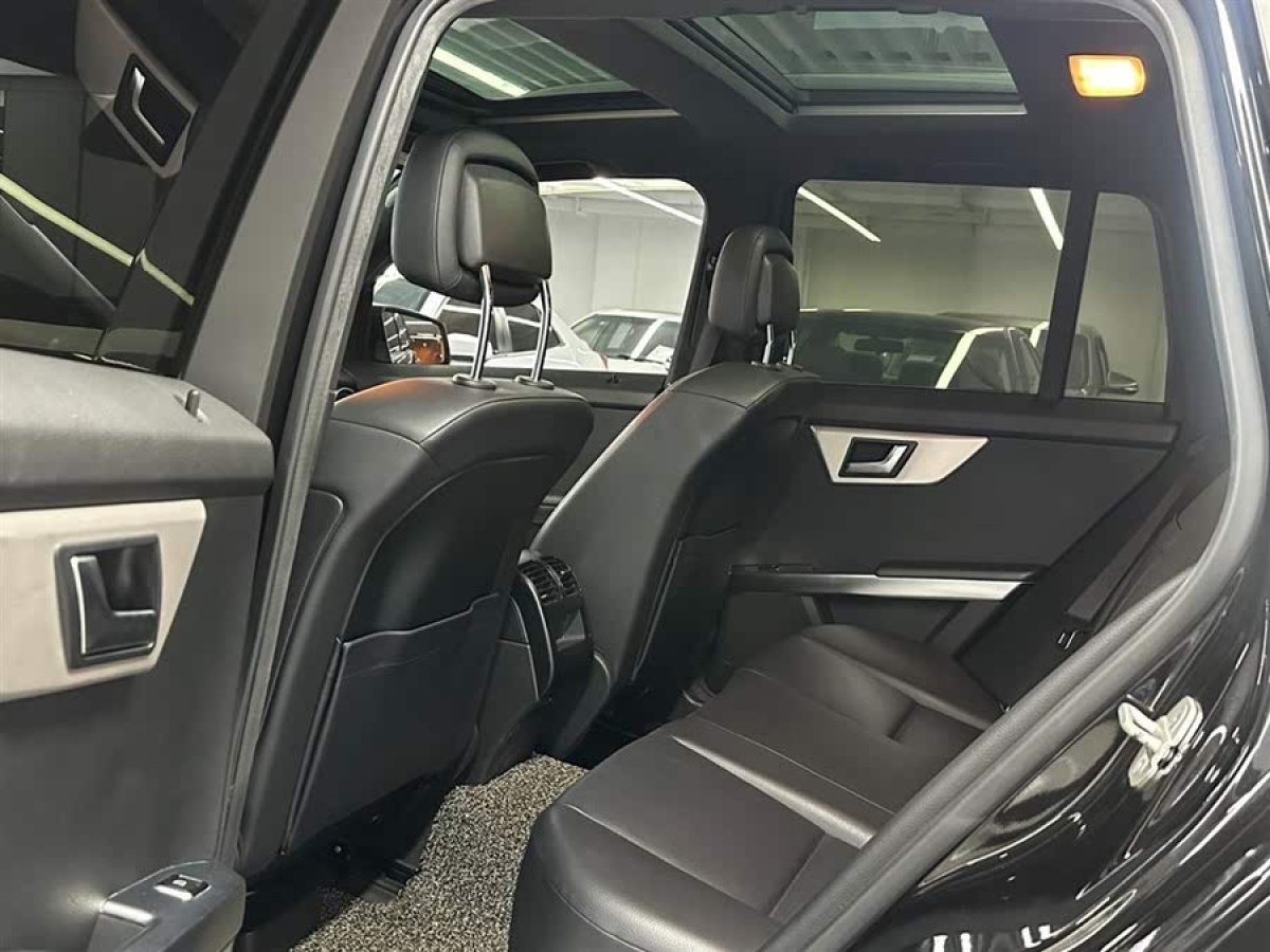 奔馳 奔馳GLK級  2013款 改款 GLK 300 4MATIC 時尚型圖片