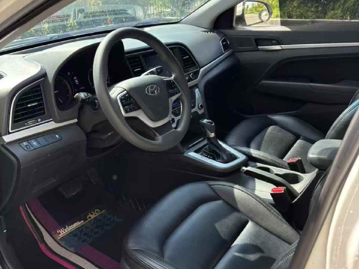 現(xiàn)代 領(lǐng)動  2019款 1.4T 雙離合炫動?旗艦型圖片