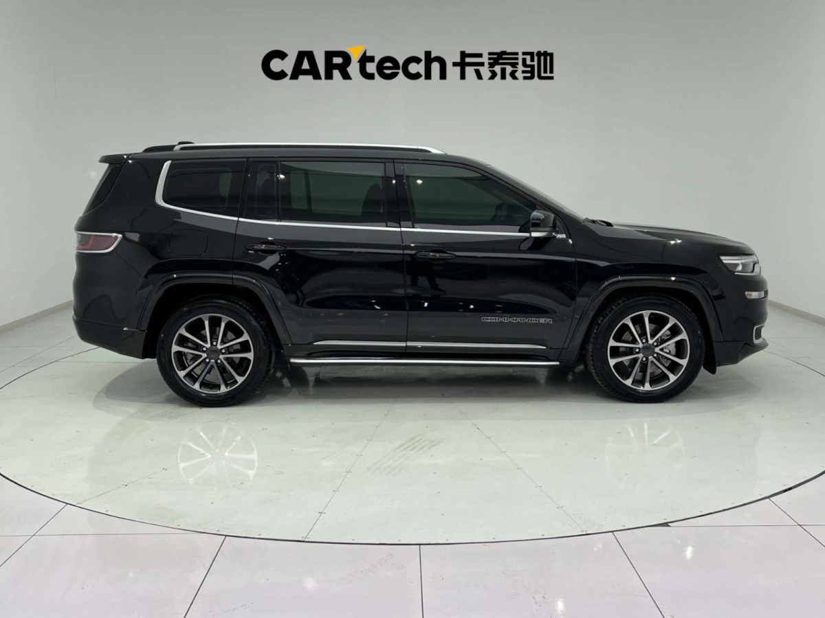 Jeep 大指揮官PHEV  2020款 2.0T 插電混動精英版圖片