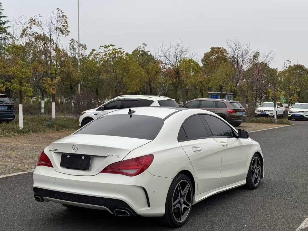 奔馳 奔馳CLA級(jí)  2016款 CLA 220 4MATIC圖片