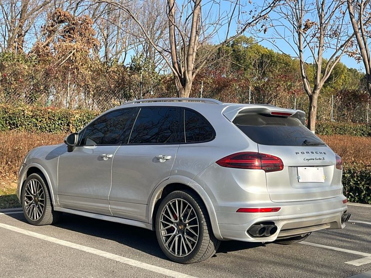 保時(shí)捷 Cayenne  2011款 Cayenne Turbo 4.8T圖片