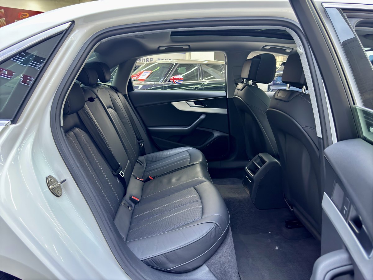 2020年11月奧迪 奧迪A4L  2020款 40 TFSI 時尚動感型