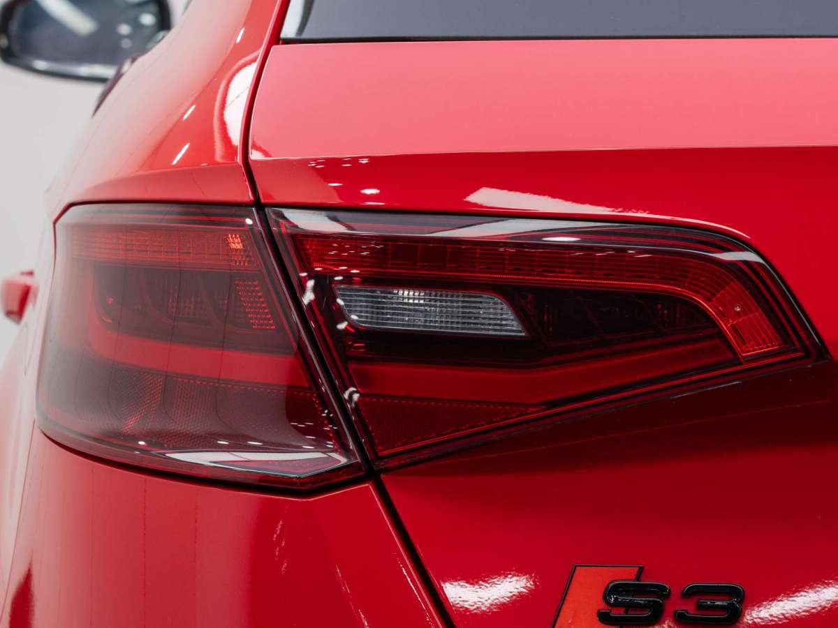 奧迪 奧迪A3  2015款 Sportback 35 TFSI 百萬紀(jì)念智領(lǐng)型圖片