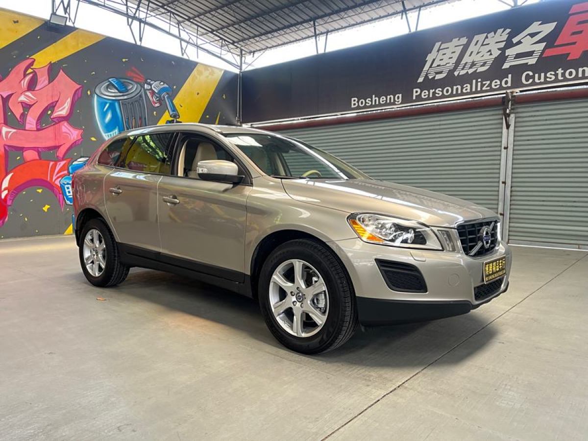 2012年9月沃爾沃 XC60  2012款 T5 舒適版