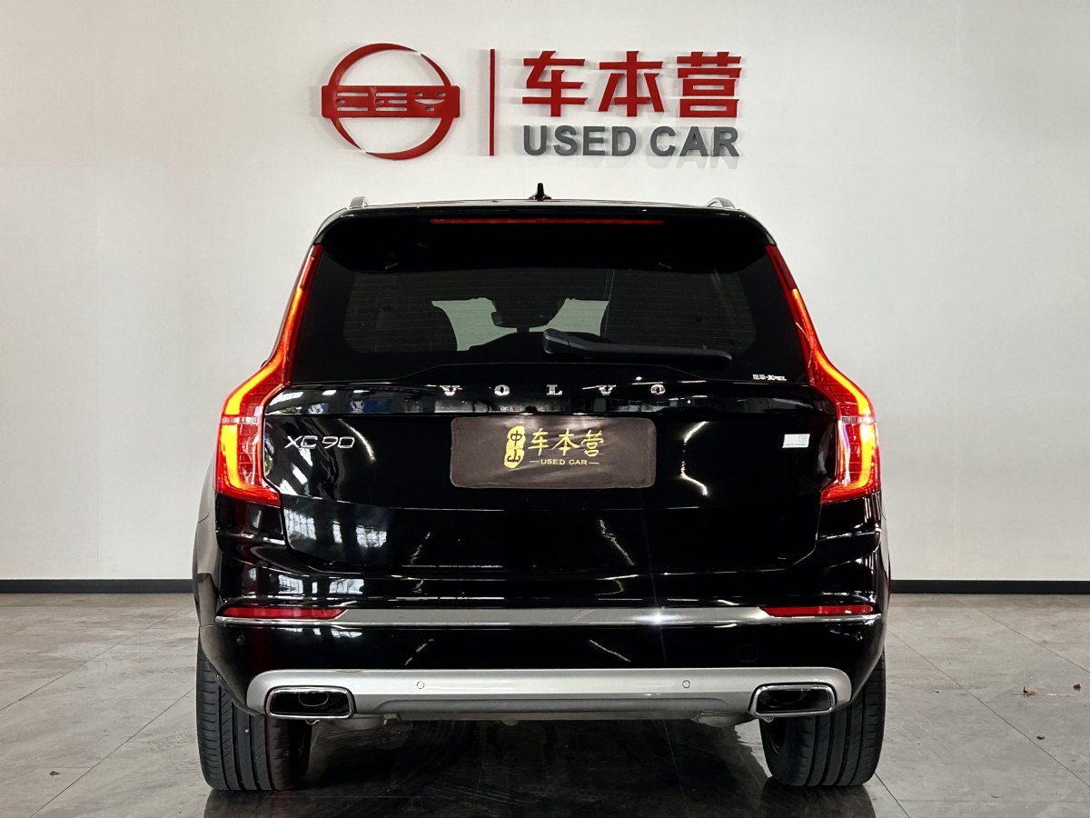 2021年8月沃爾沃 XC90新能源  2021款 E驅(qū)混動(dòng) T8 智尊豪華版 7座