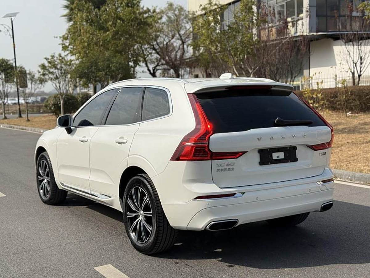 沃爾沃 XC60  2019款 T5 四驅(qū)智雅豪華版 國(guó)VI圖片