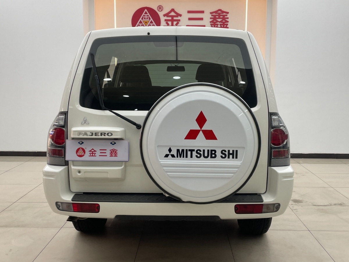 2011年4月三菱 帕杰羅  2011款 V73 3.0L MT GL