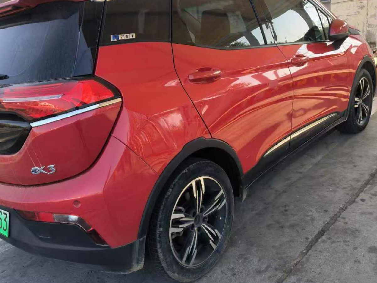 納智捷 優(yōu)6 SUV  2019款 1.8T 經(jīng)典天窗版圖片