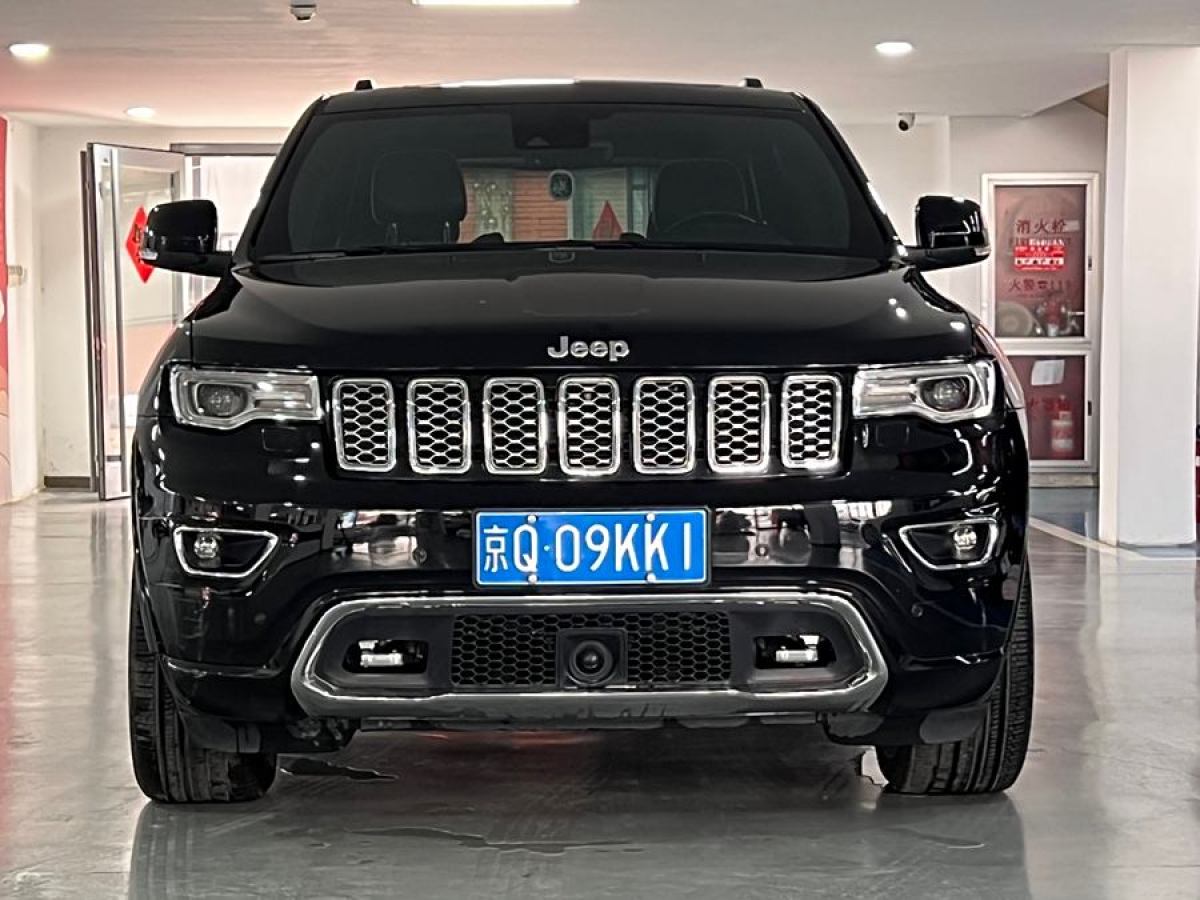 Jeep 大切諾基  2017款 3.6L 豪華導(dǎo)航版圖片