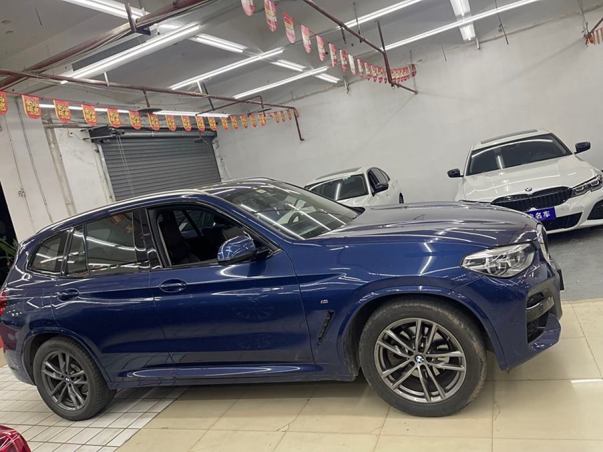 寶馬 寶馬X3  2019款  xDrive30i 領(lǐng)先型 M運(yùn)動(dòng)套裝圖片