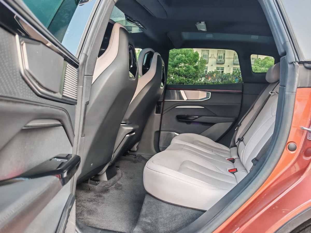 高合 高合HiPhi Y  2023款 810km 長(zhǎng)續(xù)航版圖片
