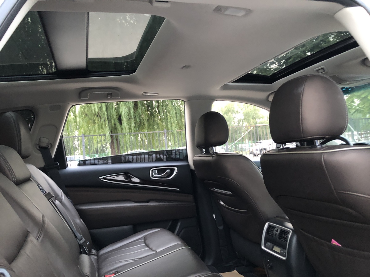 2019年7月英菲尼迪 QX60  2018款 2.5T Hybrid 兩驅(qū)冠軍家庭版