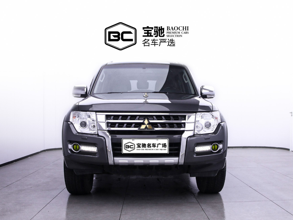 三菱 帕杰羅 2019款 帕杰羅V97 3.8L GLS 八氣 雙差 天窗(中東)圖片