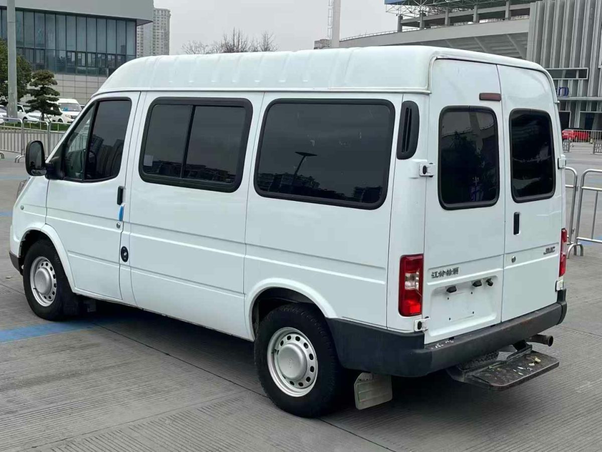 江鈴 特順  2021款 2.8T BUS加長(zhǎng)軸17座柴油國(guó)VI JX493圖片