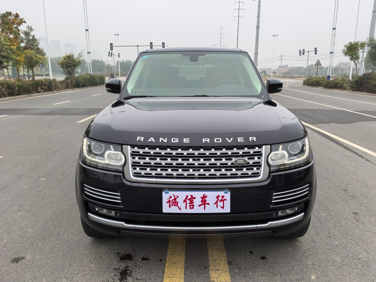 路虎 攬勝  2014款 3.0 V6 SC Vogue SE 創(chuàng)世加長(zhǎng)版圖片