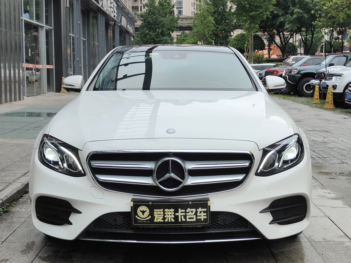 奔驰 奔驰E级  2017款 E 300 L 运动豪华型图片